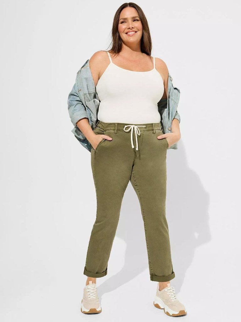 Torrid Dusty Olive Pull-On Weekend Straight Stretch Twill Pant In Size 2 (18/20)